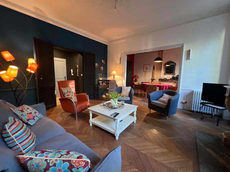 Coeur De Ville, Garage Prive Et Gratuit Avec Terrasse ! Cahors Exterior photo